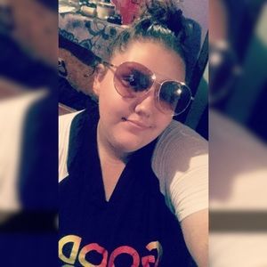 Meet your Posher, Tonya